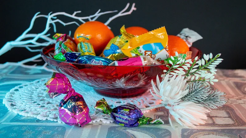 Đăng Ký k8bancavip Nhận Thưởng 2026 | sweets,  candies,  heals,  dessert,  chocolate candies,  fruit,  tangerines,  snacks,  vases,  glass,  crystal,  crystal candy bowls,  tablecloth,  tableware,  holiday dishes,  red crystal,  baccarat,  ussr,  the product